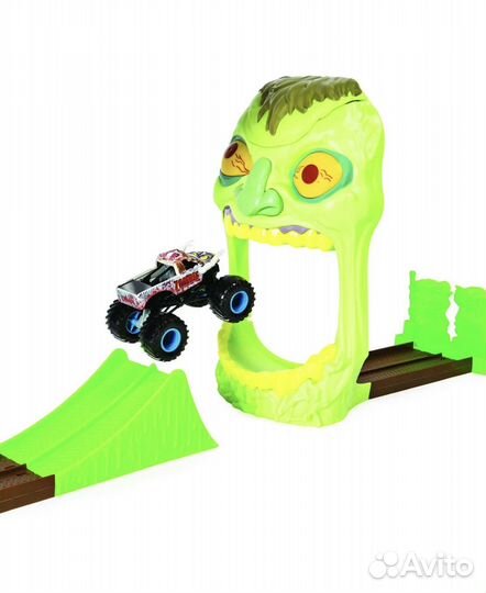 Новый набор Monster Jam Зона Зомби