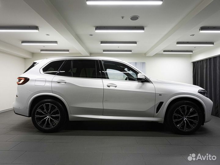 BMW X5 3.0 AT, 2022
