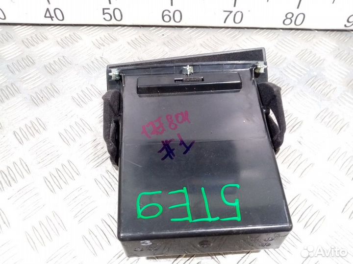 Б/У Откидной ящик на стороне водителя F20#001