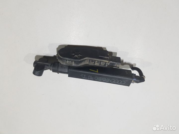 Форсунка омывателя фары ауди а8 audi s8