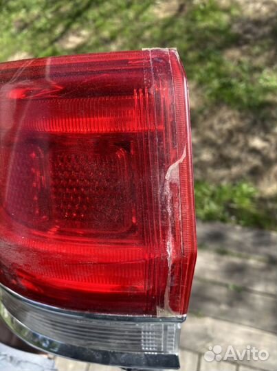 Задний левый фонарь Jeep Grand Cherokee WK2 2013