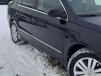 Volkswagen Passat 1.8 AMT, 2009, 231 100 км, с пробегом, цена 770 000 руб.