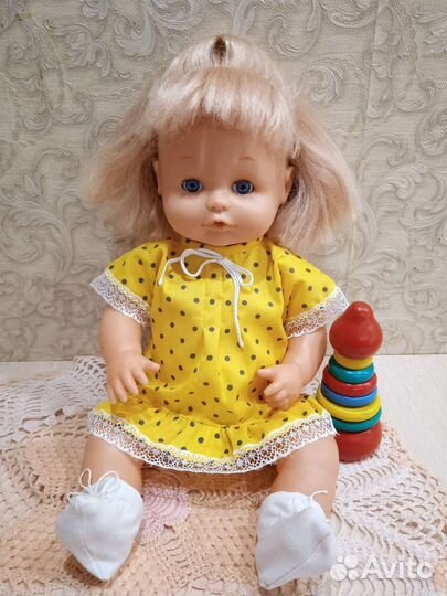 Коллекция разных кукол