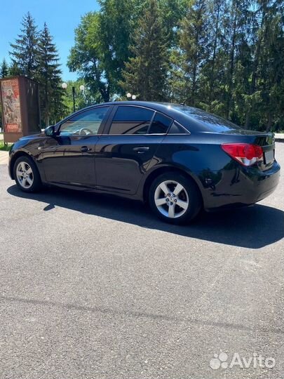 Chevrolet Cruze 1.8 AT, 2010, 242 822 км