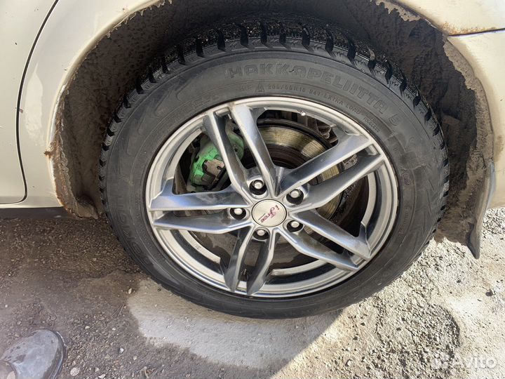 Nokian Tyres Hakkapeliitta 5 205/55 R16 94T