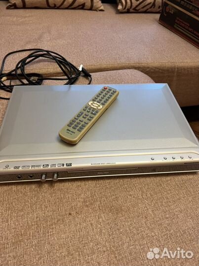 DVD плеер Rolsen 790