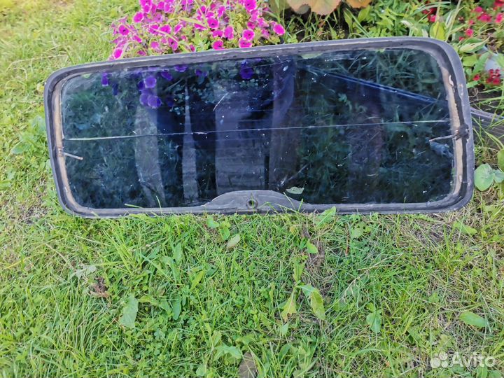 Стекло задней двери хлопушки Partner Berlingo M59