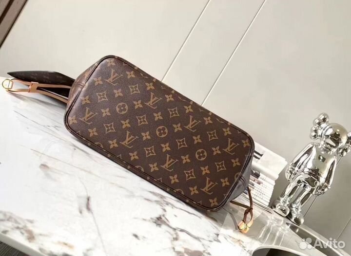 Сумка Louis Vuitton Neverfull MM