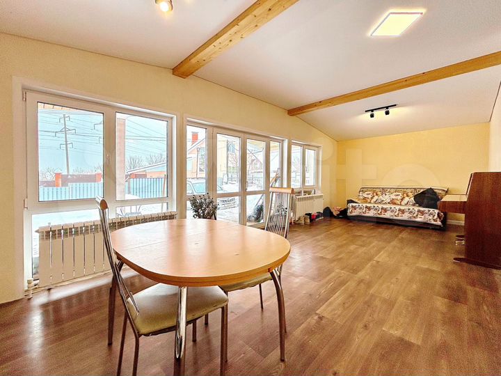 Дом 138 м² на участке 5 сот.