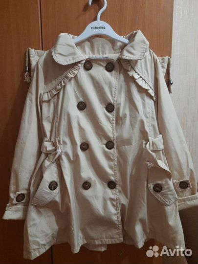 Плащ для девочки отдам