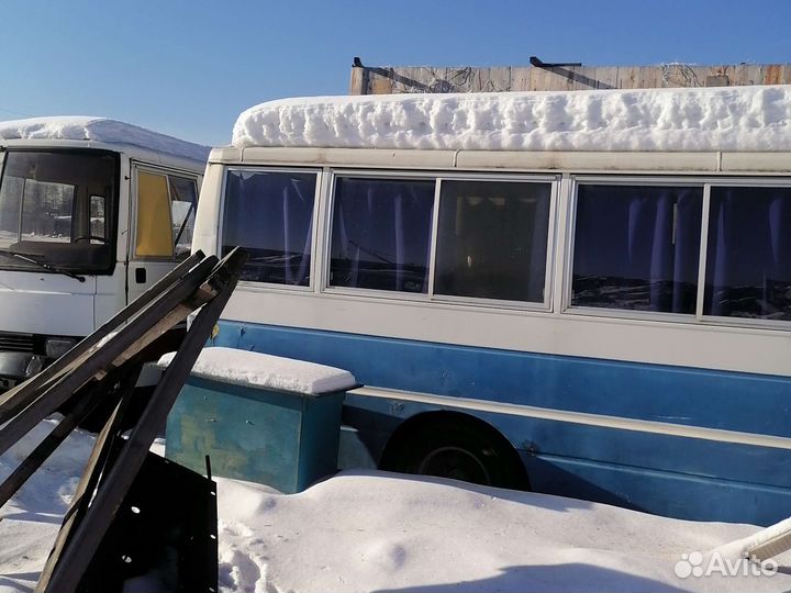 Автобус nissan сивилиан