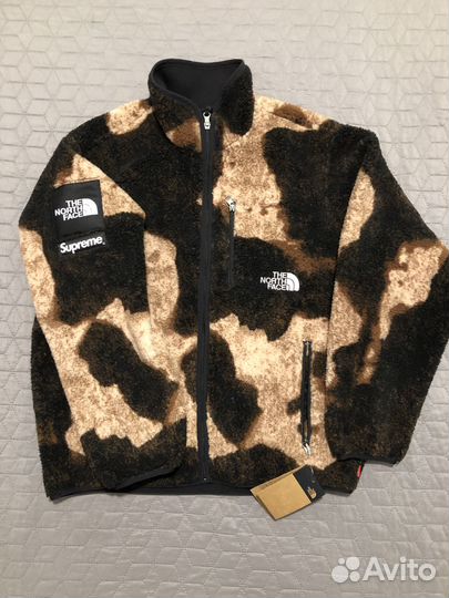 Supreme x The North Face