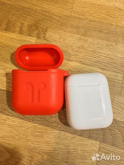 Беспроводные наушники apple airpods 1