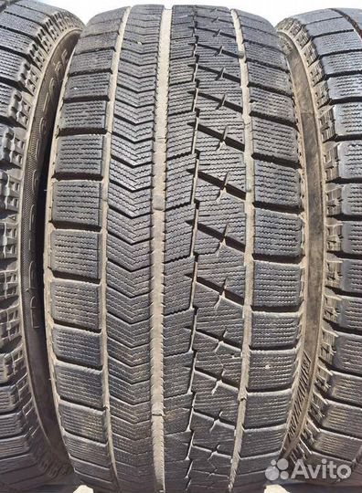 Bridgestone Blizzak VRX 215/55 R17 97V