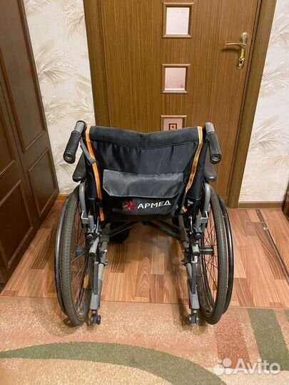 Инвалидное кресло