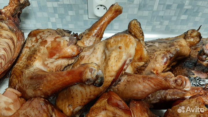 Мясо домашней индейки, утки, копчености, колбаса