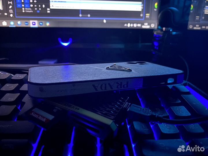 Чехол на iPhone 11