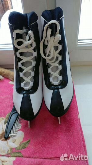 Коньки женские Roces 39 белые