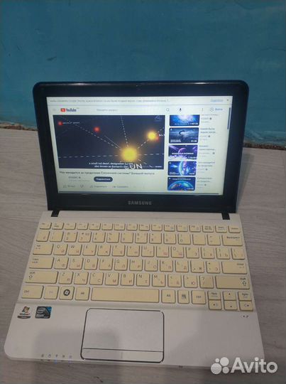 Нетбук Samsung nc110-a04
