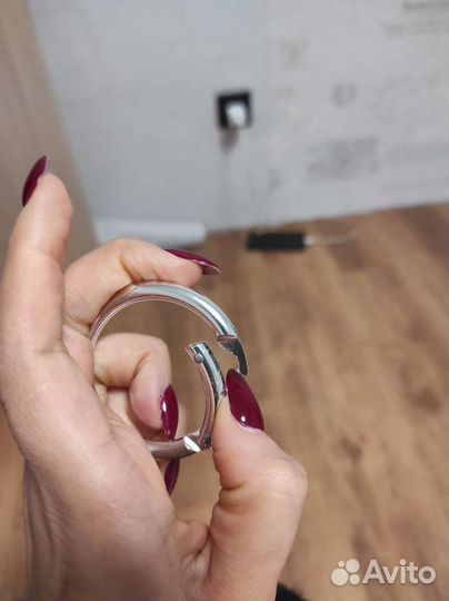 Карабины для сумок