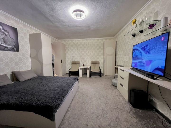 1-к. квартира, 42 м², 9/10 эт.