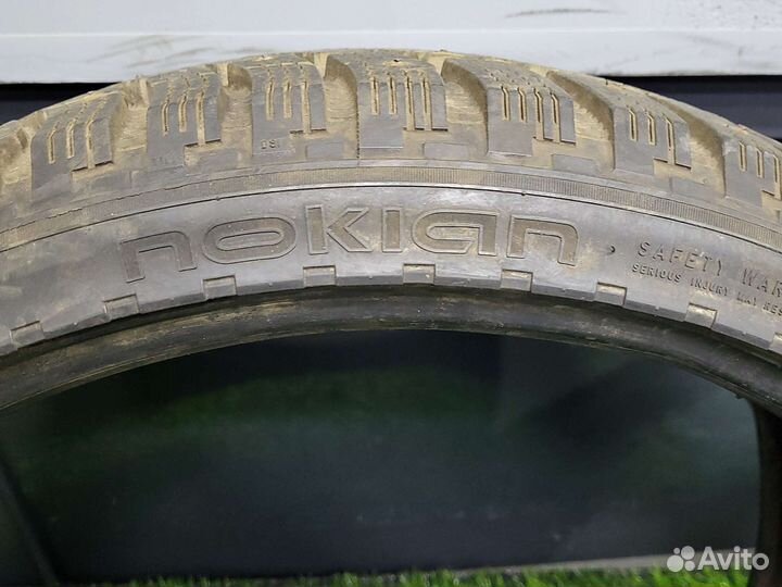 Nokian Tyres Hakkapeliitta 5 295/30 R22 103T