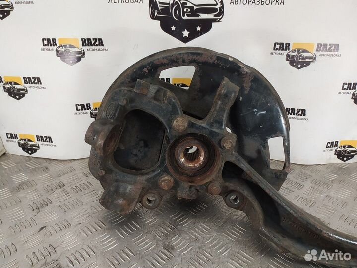 Кулак поворотный передний правый R