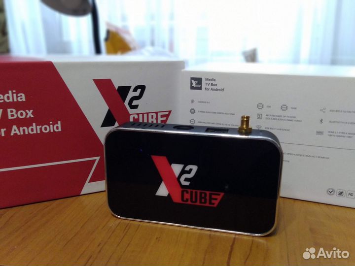 Android TV приставка 4K Ugoos X2 Cube+ sd карта