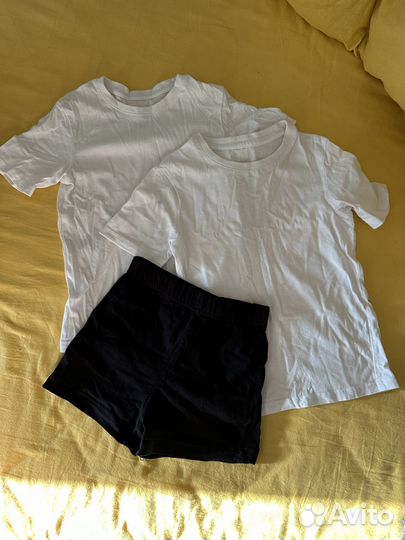 Шорты и футболка для физкультуры