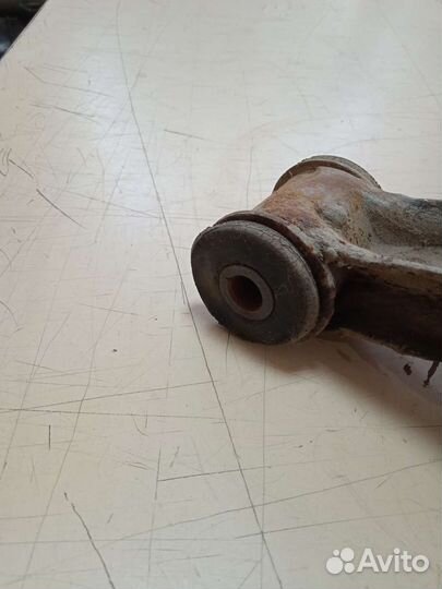 Рычаг передний правый Pontiac Grand AM Понтиак