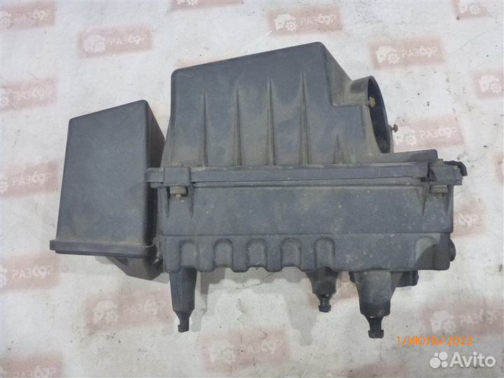 Корпус воздушного фильтра Ford Focus DFW 2.0 2000