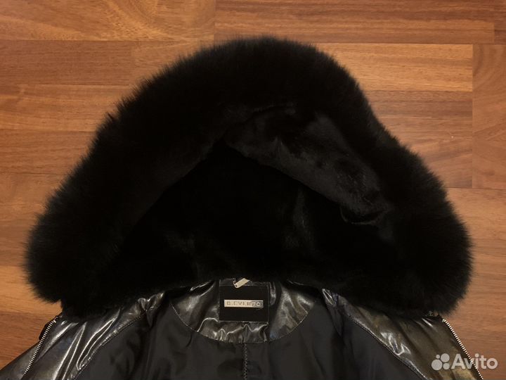 Куртка зимняя на синтепоне с капюшоном