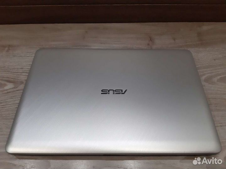 Asus Vivobook R543BA