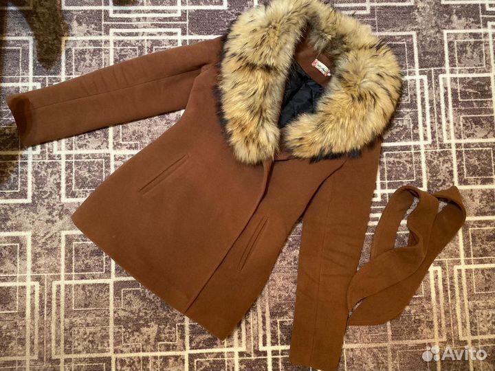 Пальто женское 44 размер