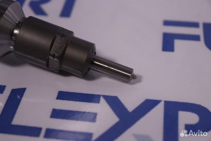 Форсунка топливная 0445120092