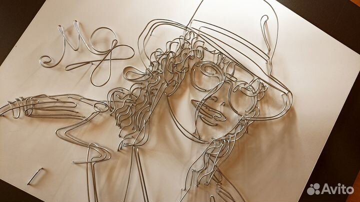 Портрет на заказ из метал. проволоки Ручная работа