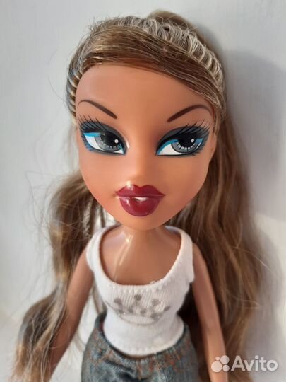 Кукла Братц Фианна Bratz princess Fianna