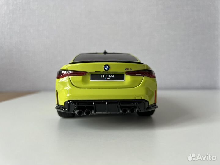 Bmw M4 1:18 модель Gt Spirit