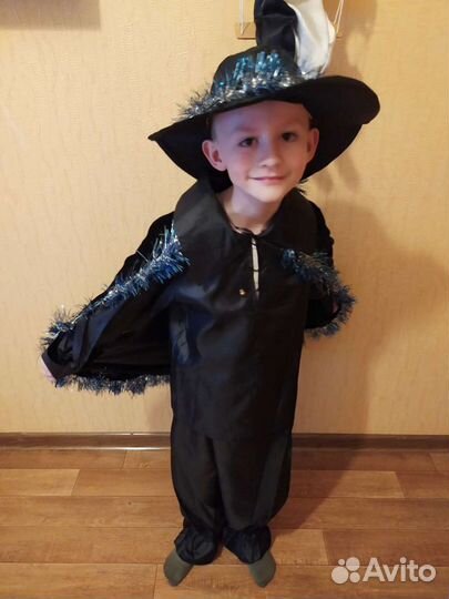 Продам новогодние костюмы