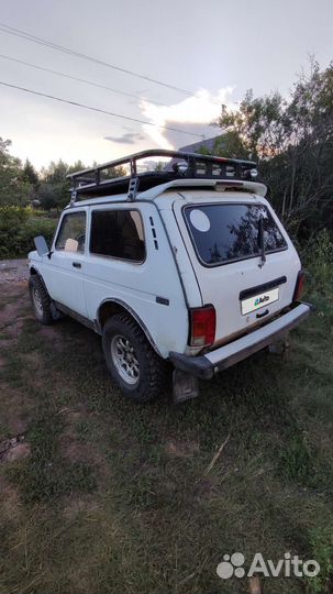 LADA 4x4 (Нива) 1.7 МТ, 2001, 150 000 км