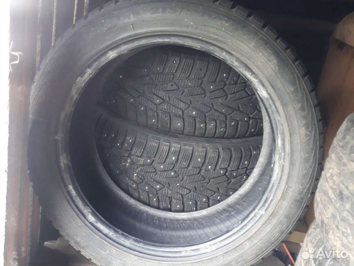 Nokian Tyres Hakkapeliitta 7 215/50 R17