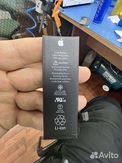 Оригинальная батарейка iPhone SE