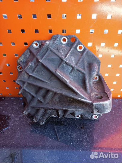 Крышка боковая АКПП Toyota Solara