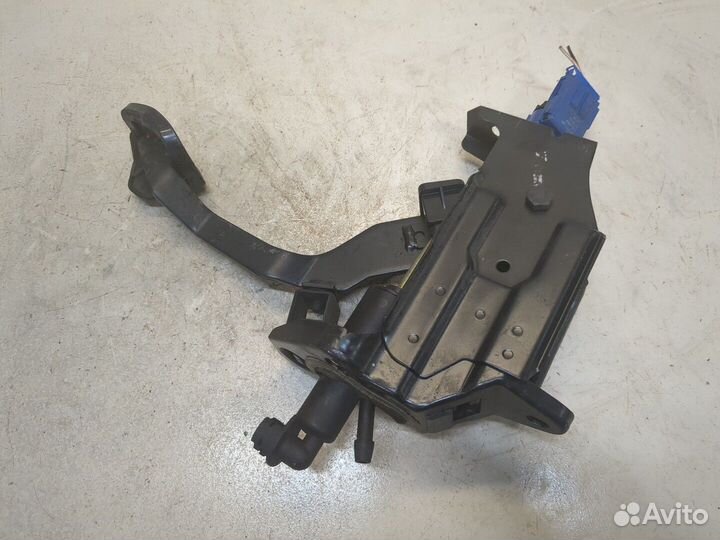 Педаль сцепления Skoda Octavia Tour, 2003