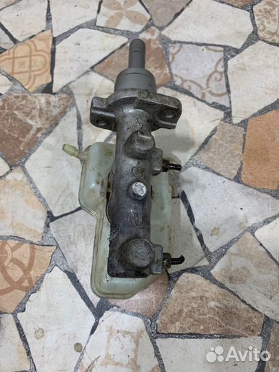 Главный тормозной цилиндр Skoda Fabia хэтчбэк 1.4