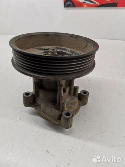 Насос водяной (помпа) со шкивом