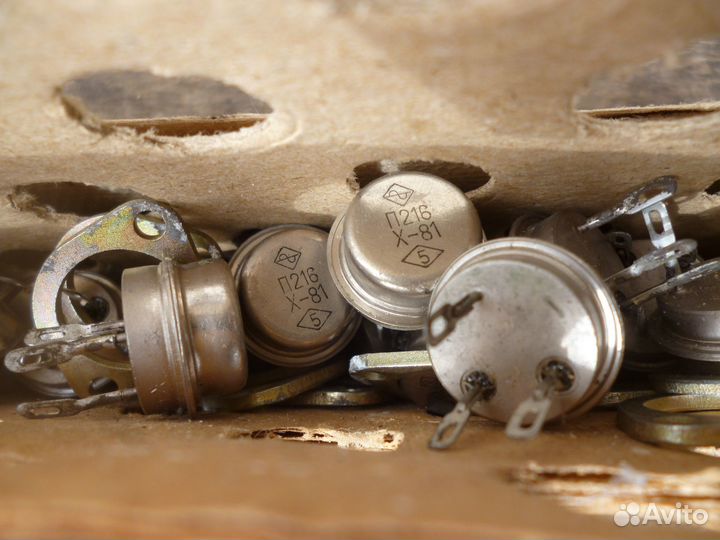 Транзисторы, лампы