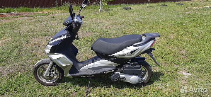 Скутер nexus (150 кубов)