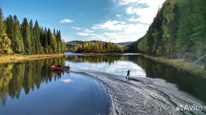 Экскурсии на моторной лодке