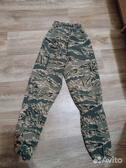 Брюки хаки